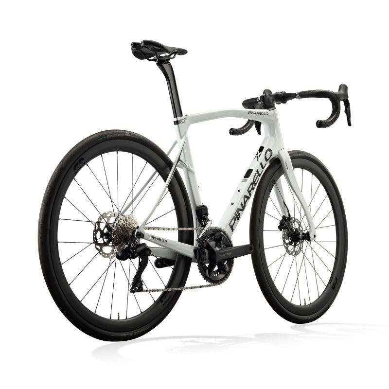 Velo pinarello 2025