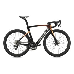 Vélo de route Pinarello Dogma F Sram Red eTap AXS DT Swiss ARC 1400 Luxter Red Gold 2025